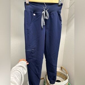 FIGS XS/P Zamora Scrub Pants
